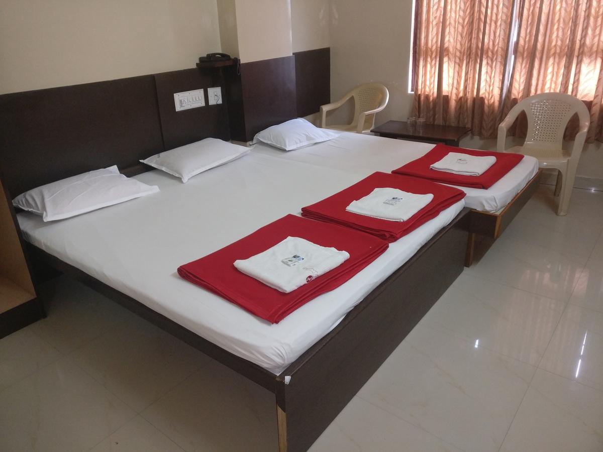 Subhadra Comforts Hotel Shimoga Eksteriør billede